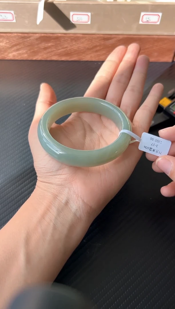 未镶嵌手镯和田玉且末微色差近矿且末蓝60ms