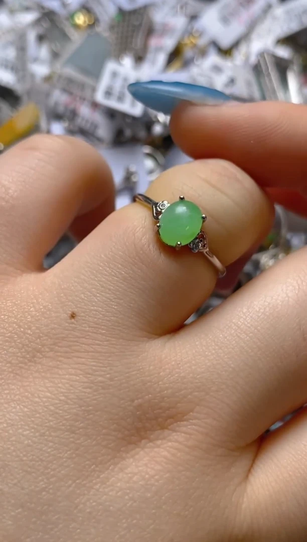 银S925镶嵌戒指翡翠百内无证书