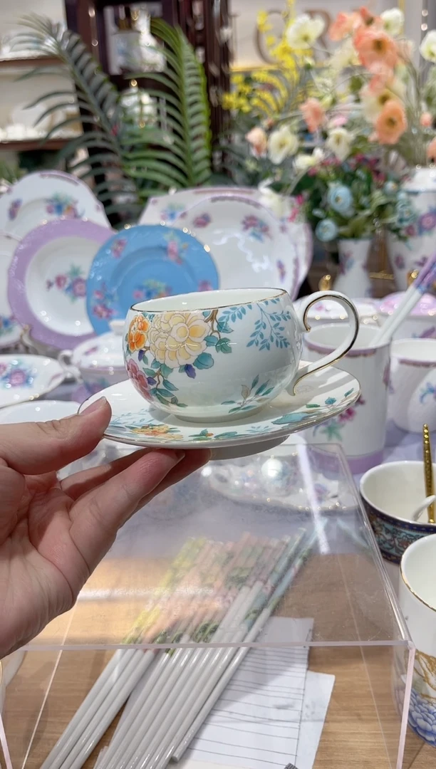 36%以上骨粉骨瓷圆球杯碟