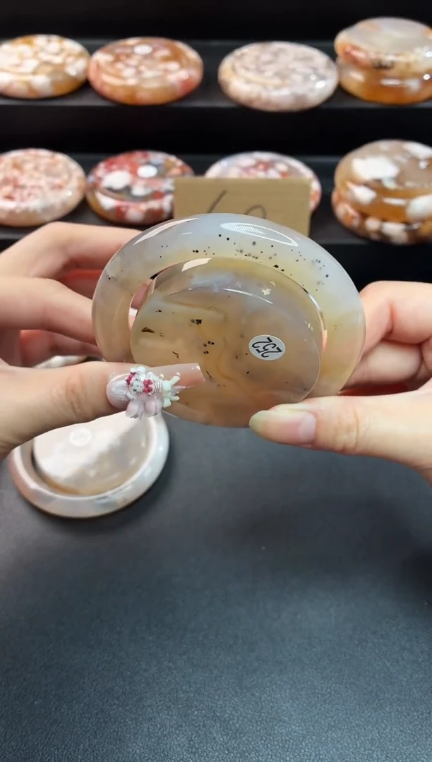 手镯玛瑙/玉髓未镶嵌石英质玉手镯