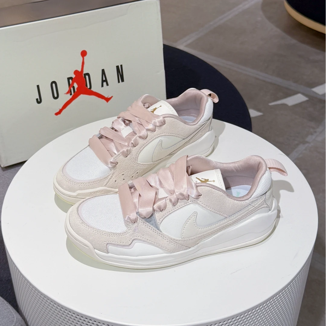 NIKE/耐克官方正品JORDAN CMFT ERA芭蕾风女子舒释鞋IH7325-101