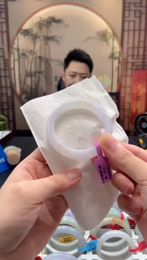 翡翠手镯未镶嵌000050835
