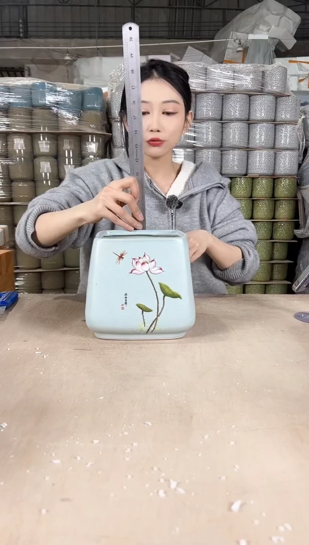 【闪购商品】陶瓷四方天蓝荷花大号16x17