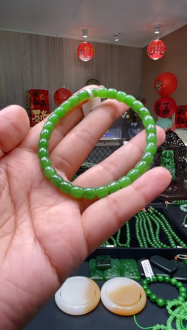 【闪购商品】和田玉（碧玉）手串未镶嵌±5.5*6 直切单圈微矿点