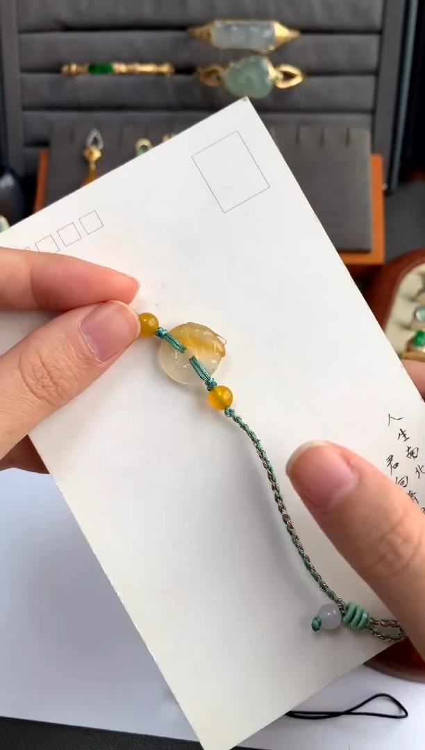 【闪购商品】玛瑙/玉髓手链未镶嵌蛟龙手绳（不配证书）