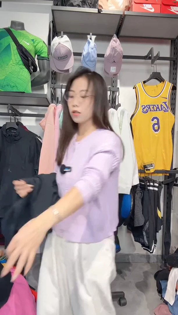 1103   编码 瑕疵款直播间过款为准 尺码