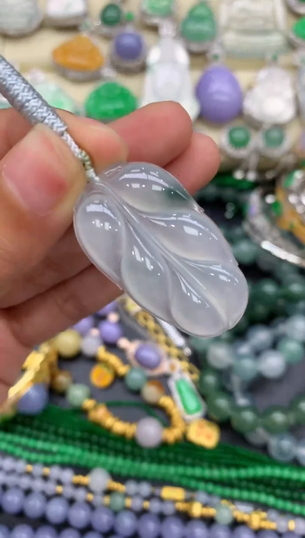 翡翠未镶嵌颈饰259-中国好珍宝