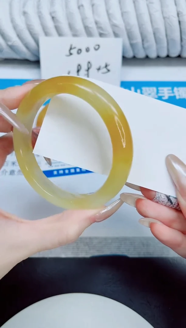 未镶嵌手镯石英质玉50/60