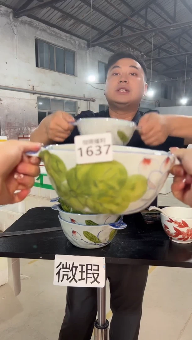 盘景德镇高温釉下手绘陶瓷