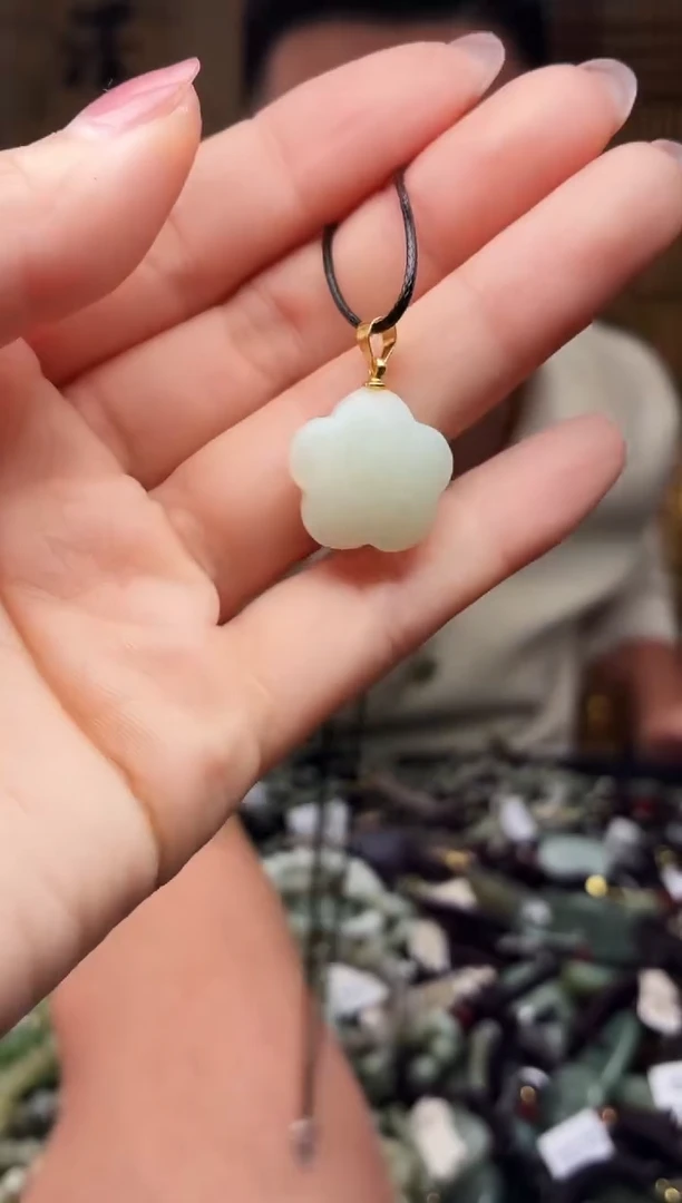 颈饰未镶嵌和田玉多样性发货，拍一发一