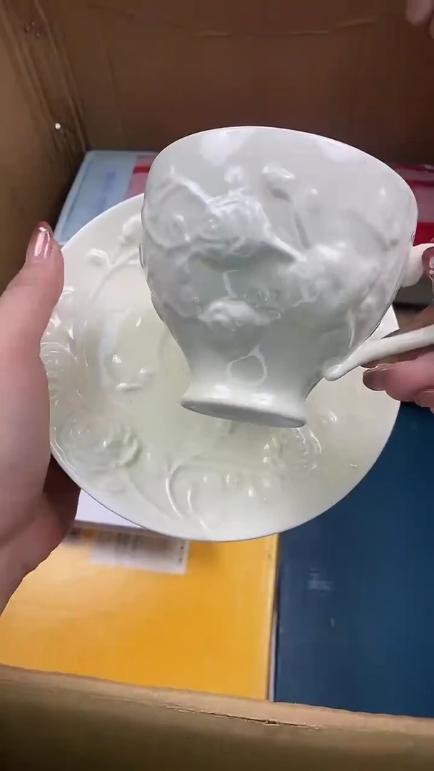 瓷片白****?瓷片精美陶瓷瓷瓷瓷瓷瓷瓷