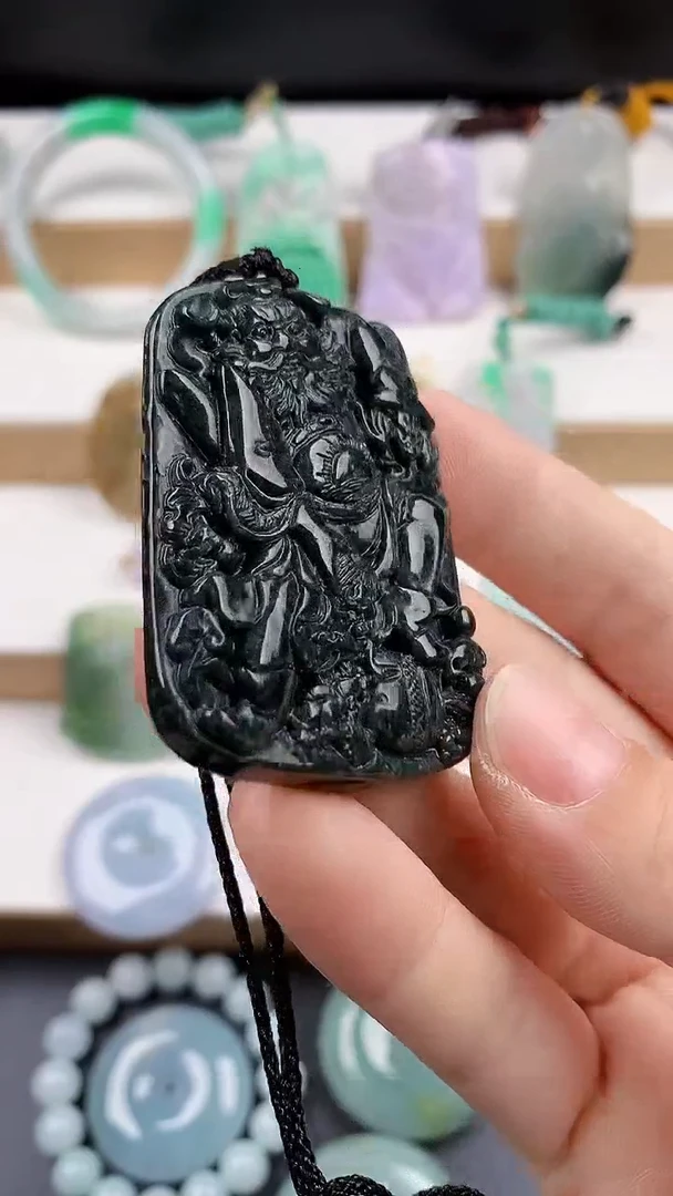 颈饰未镶嵌翡翠天然翡翠吊坠挂件