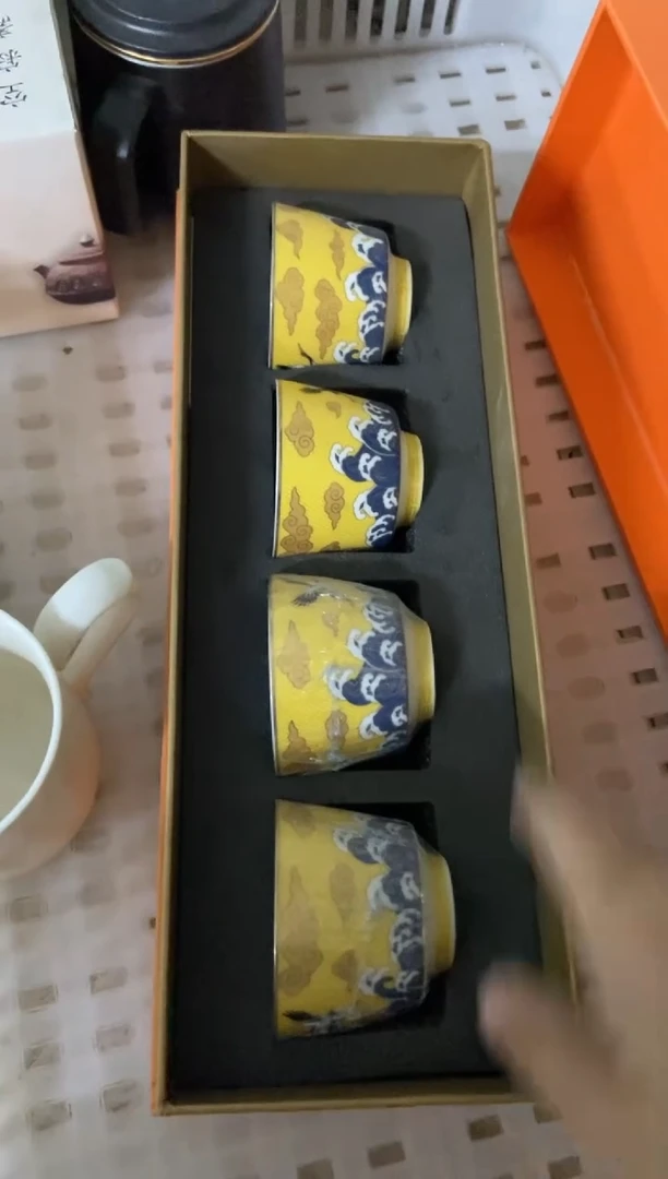 无运费险有瑕疵的摄影的产品有使用过的痕迹有点脏介意勿拍