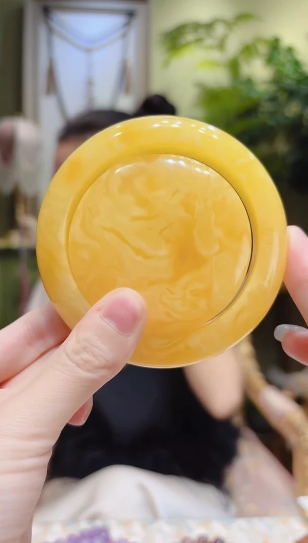 【闪购商品】蜜蜡裸石未镶嵌蜜蜡手镯62号