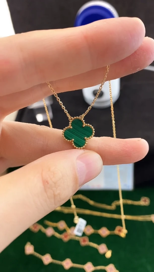 【闪购商品】孔雀石项链18K金镶嵌.