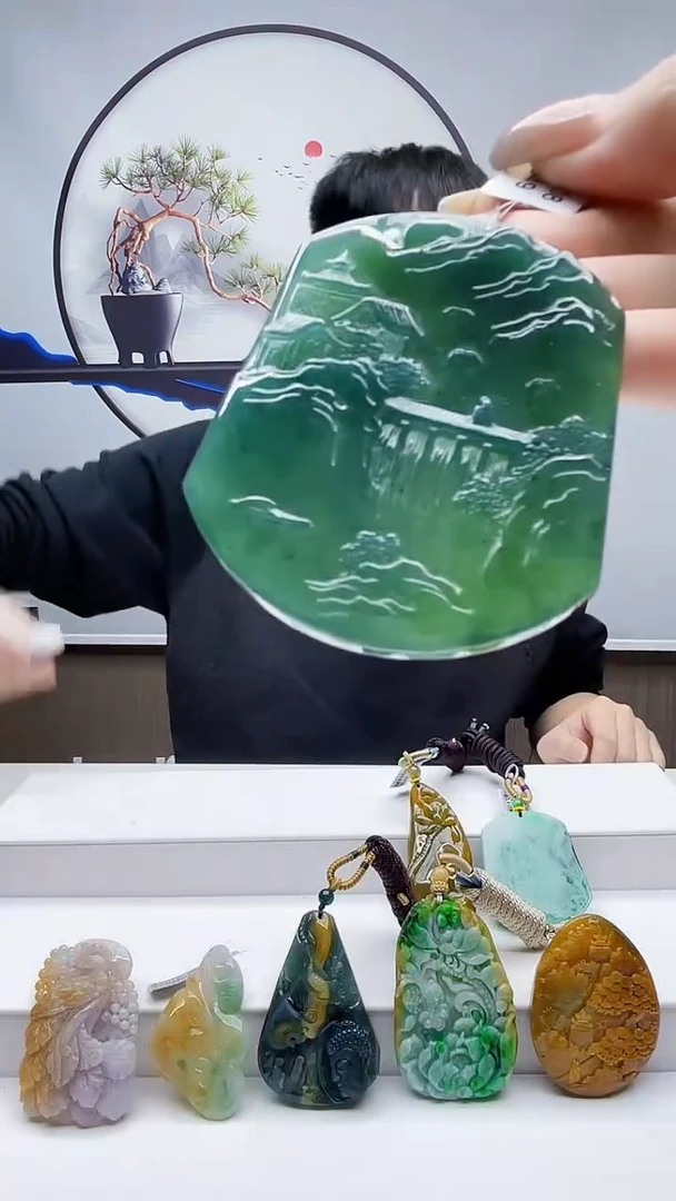 未镶嵌定制翡翠毛货挂件31