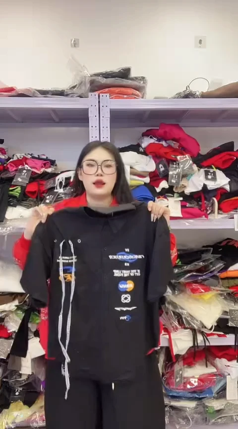 闪电购精品女装 52 S