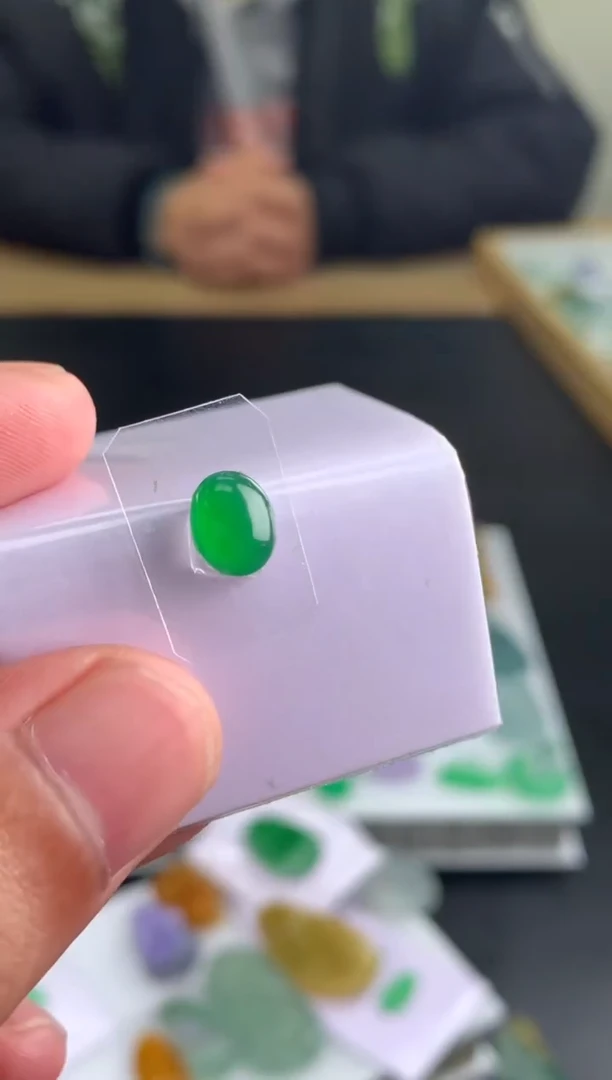 【闪购商品】定制翡翠未镶嵌翡翠