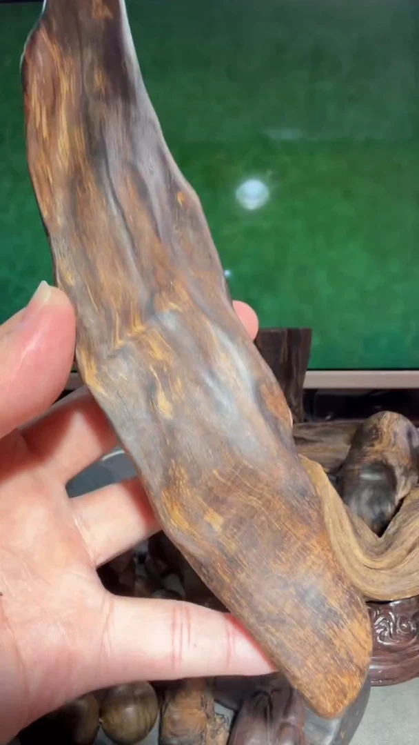 沉香吊坠芽庄多样性发一