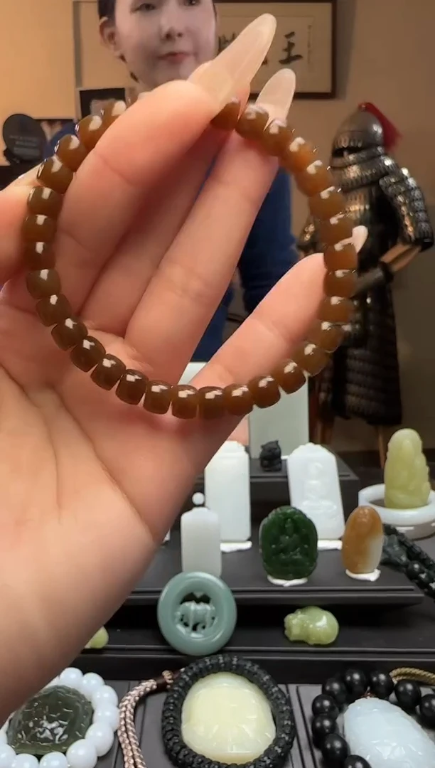 【闪购商品】和田玉糖极限弧未镶嵌手串