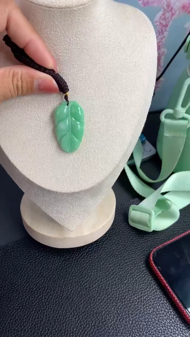 【闪购商品】翡翠颈饰未镶嵌090天然缅甸翡翠A货