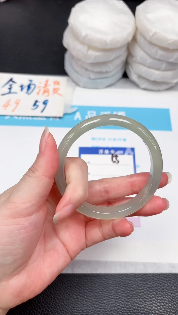 石英质玉手镯未镶嵌55-58.6