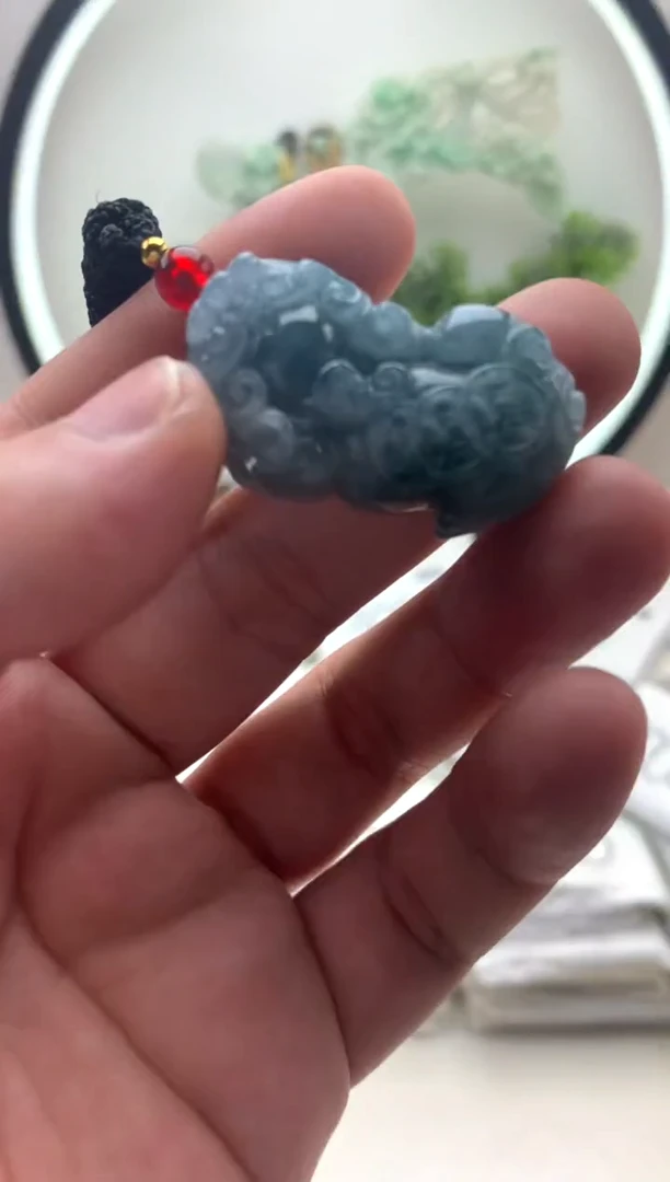 颈饰未镶嵌翡翠貔貅