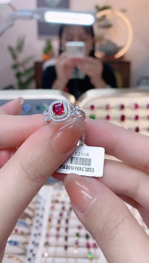 【闪购商品】红宝石18K金戒指18K金镶嵌1