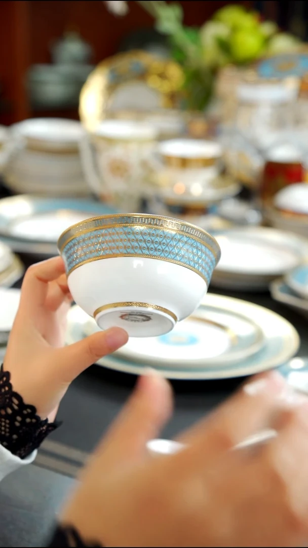 瓷片4.5英寸碗  1个