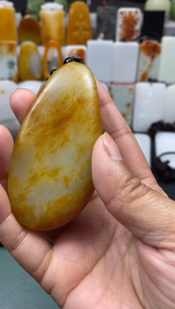 天然玉石未镶嵌颈饰