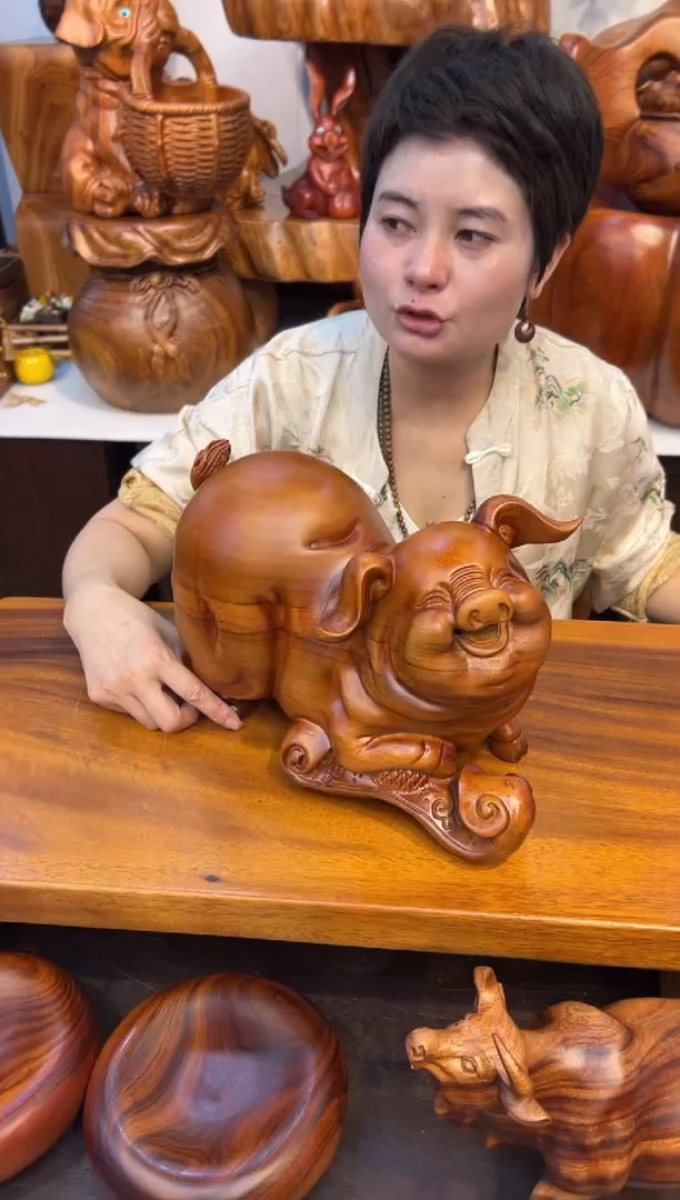 木香樟实木手工福猪