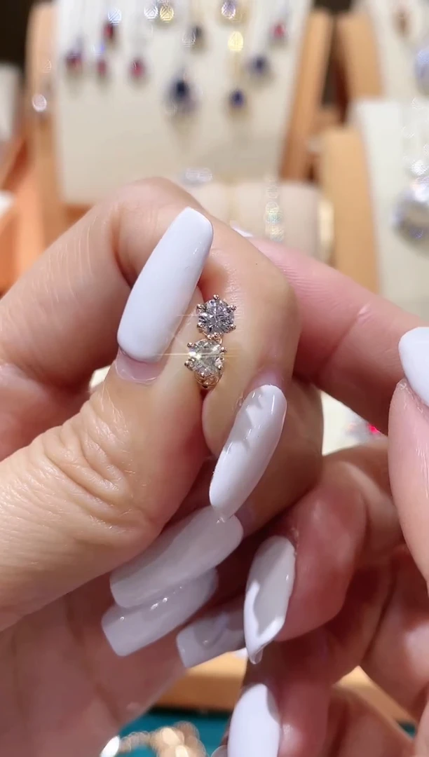 【闪购商品】实验室培育钻石耳饰18K金镶嵌玫瑰金耳钉