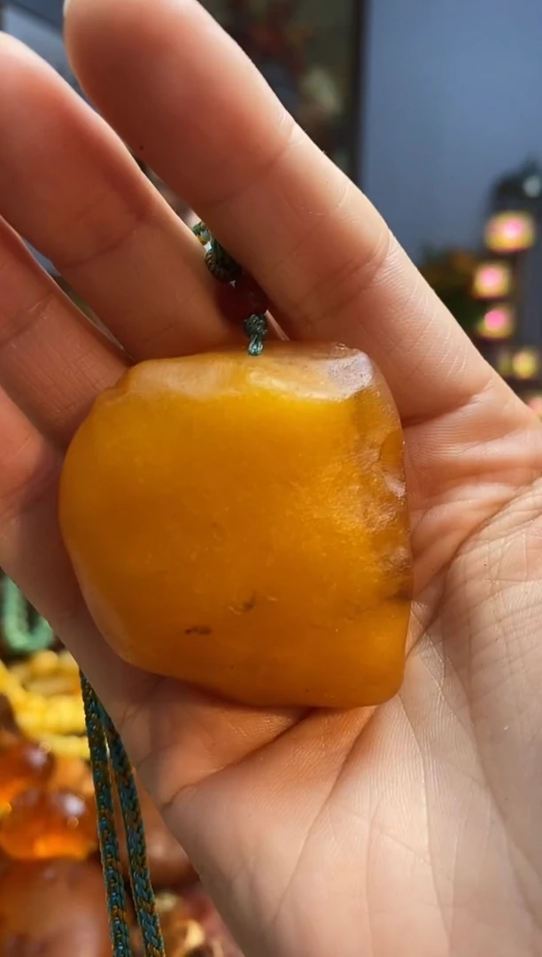 琥珀颈饰未镶嵌吊坠