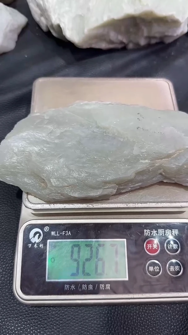 未镶嵌根据客户需求定制和田玉新疆和田玉原石定制牌子料
