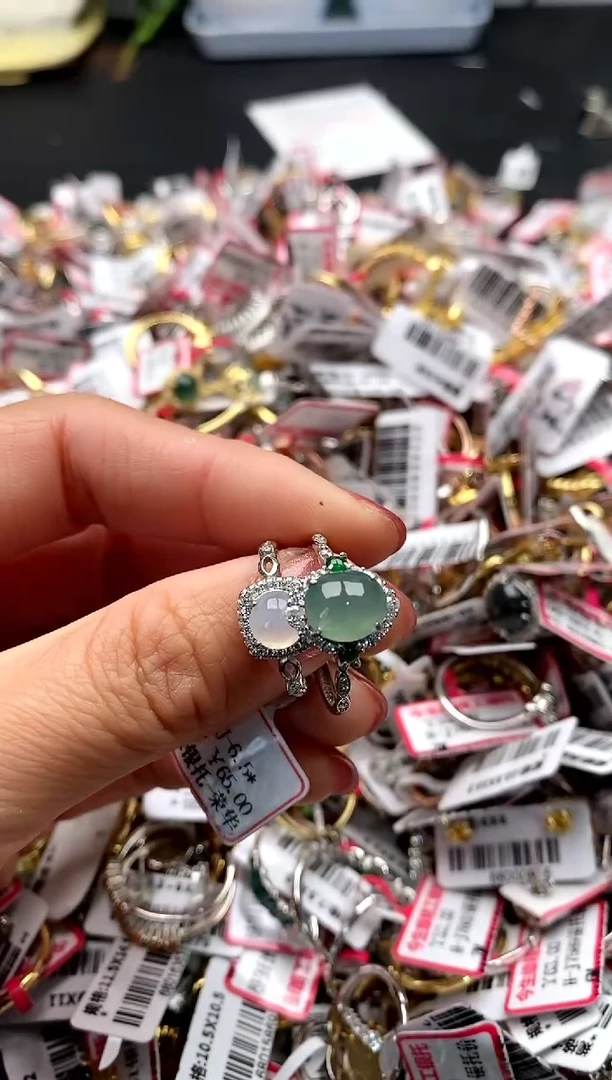 【闪购商品】翡翠戒指银S925镶嵌22222222    0
