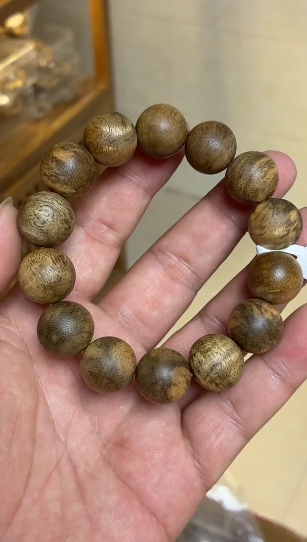 沉香手串 文莱圆珠单圈留疤1.7多样性发其一