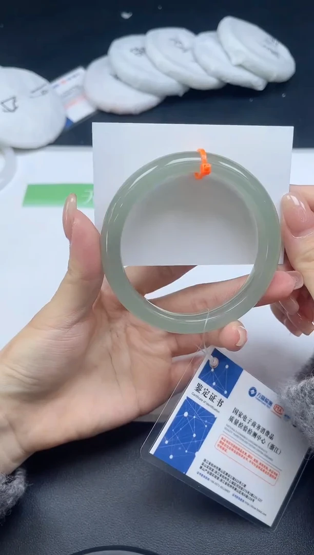 未镶嵌手镯石英质玉0133-5960