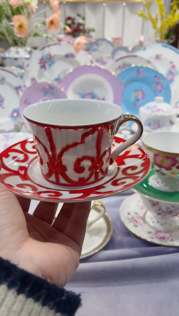 【闪购商品】骨瓷杯碟