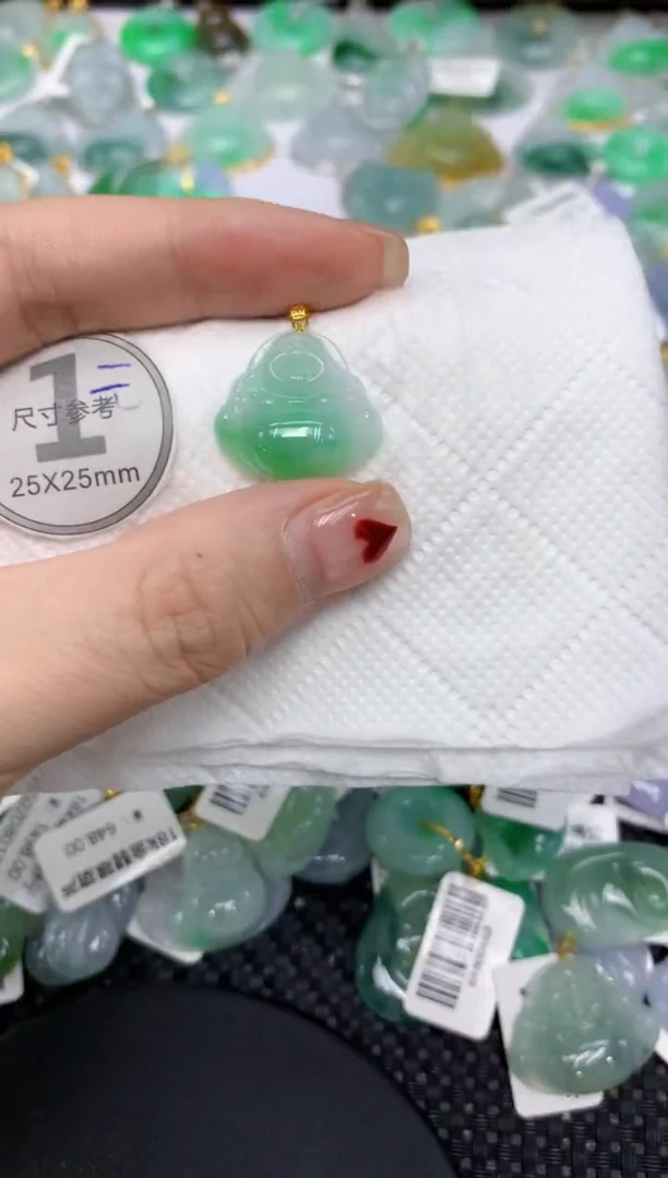 翡翠18K金镶嵌颈饰11111111