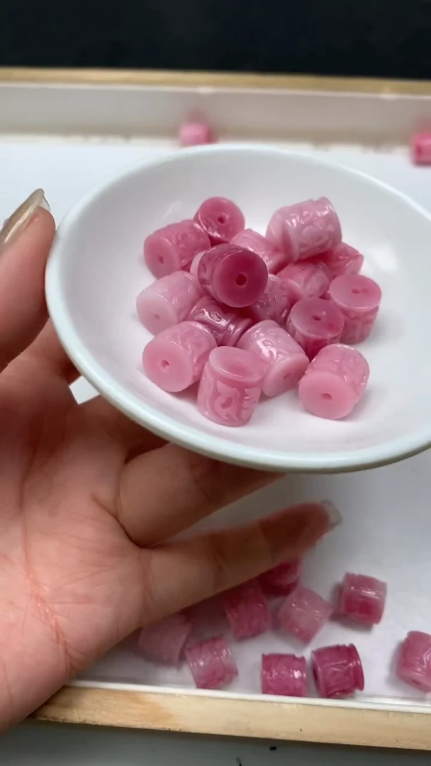 未镶嵌散珠拼合珍珠（马贝珠）A2008 女皇贝 六字10*11mm3个5.8元