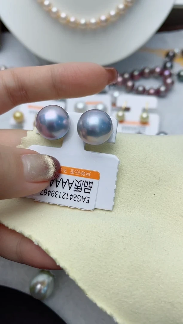 【闪购商品】拼合珍珠（马贝珠）耳饰18K金镶嵌W86