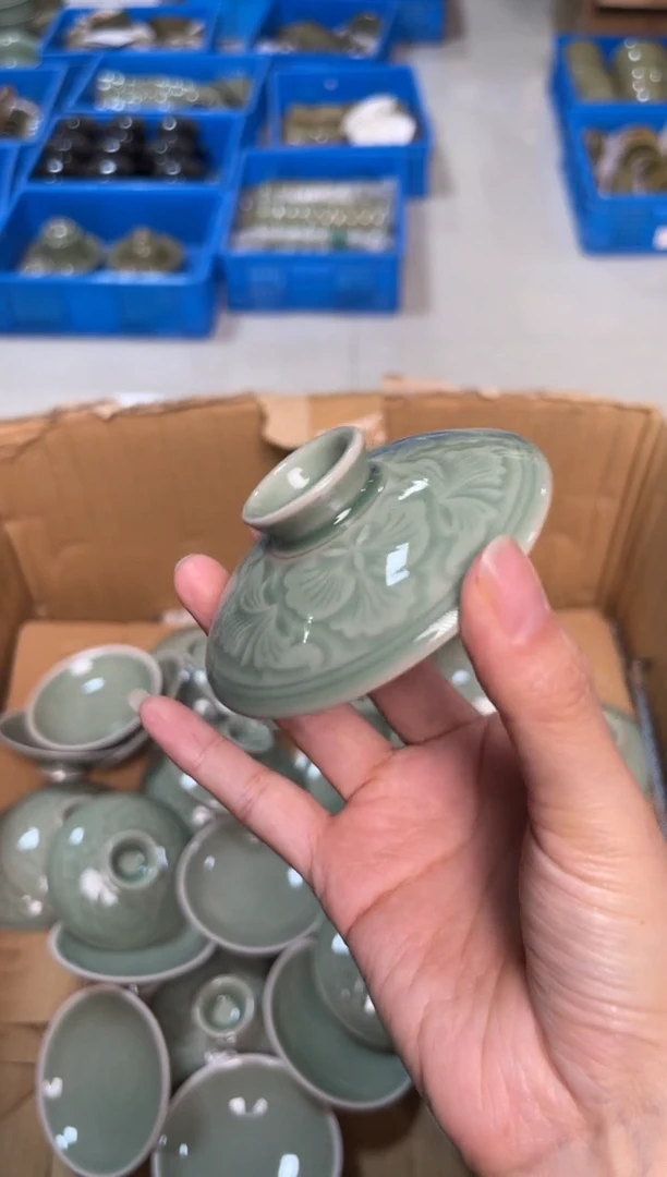 陶瓷青瓷牡丹纹单独盖子