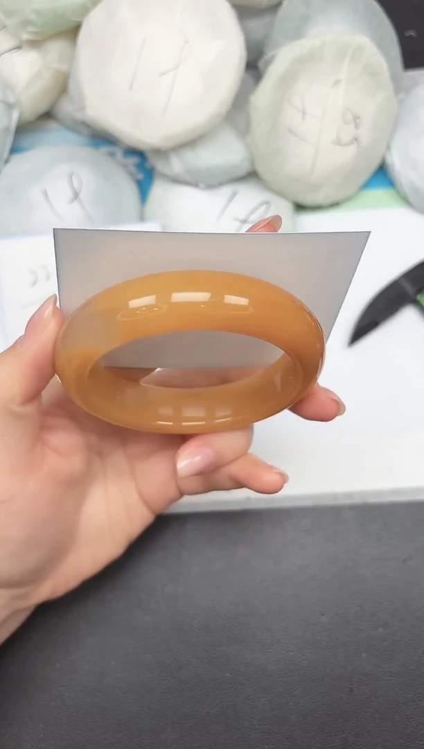 未镶嵌手镯石英质玉A352/56.9