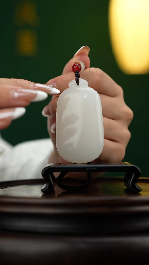 玉【无事牌】天然玉石手把件