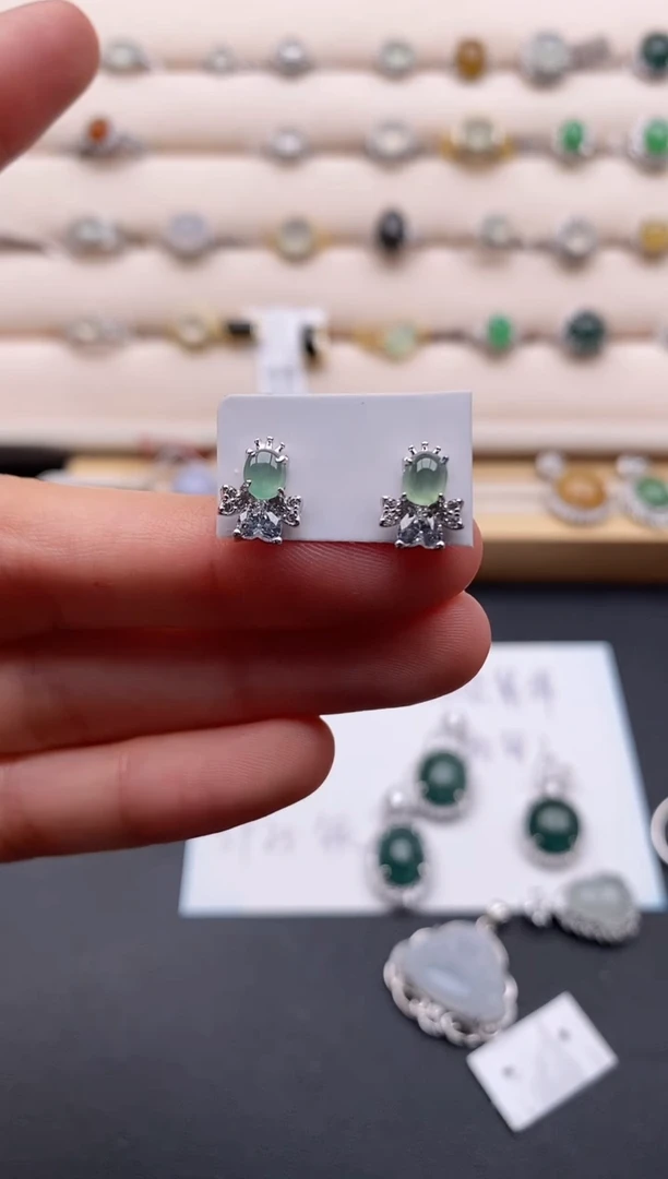 银S925镶嵌戒指翡翠3333333+1