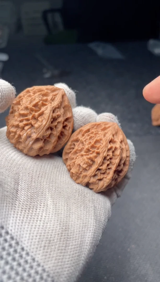 把件文玩核桃a235  野牛 38尺