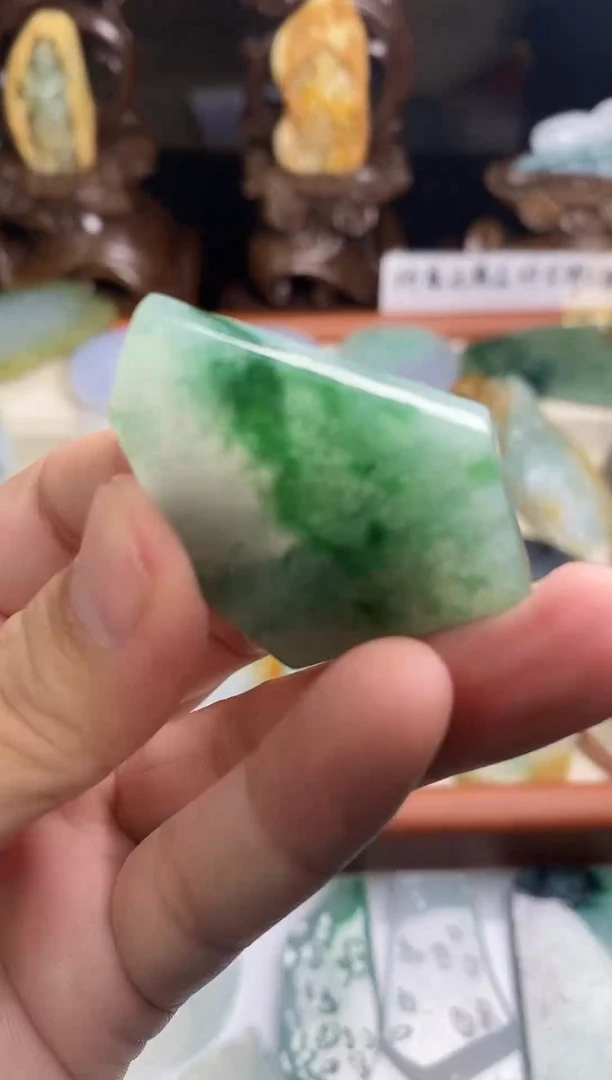 定制翡翠未镶嵌福利25