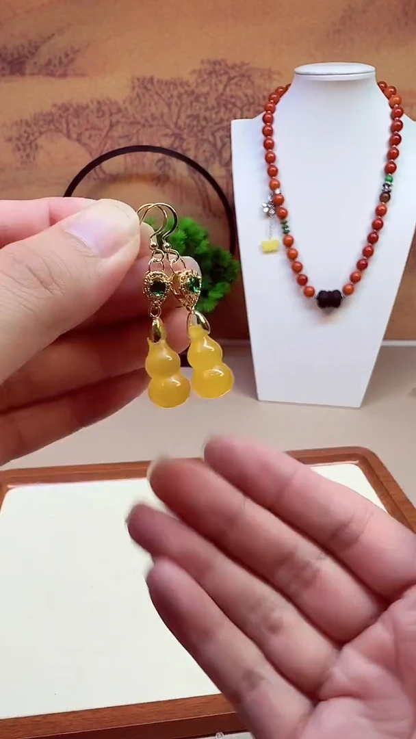 14K金镶嵌翡翠耳饰E43