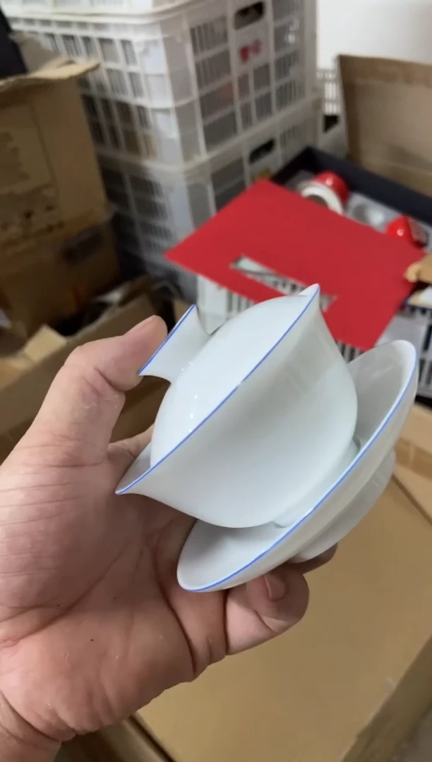 无运费险有瑕疵的摄影的产品有使用过的痕迹有点脏介意勿拍