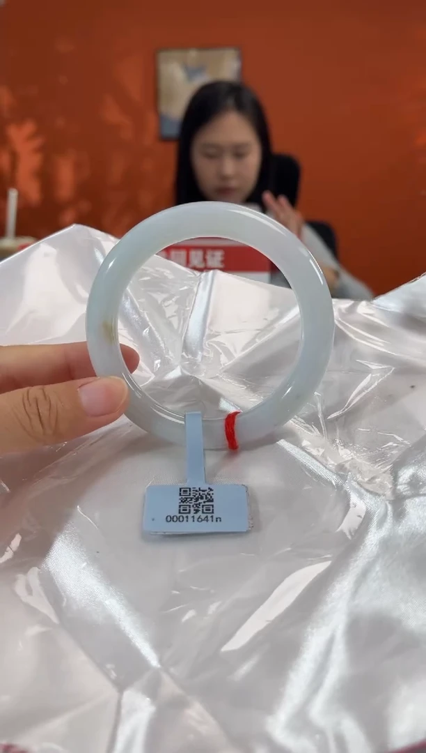 未镶嵌手镯翡翠12        圈口57.5